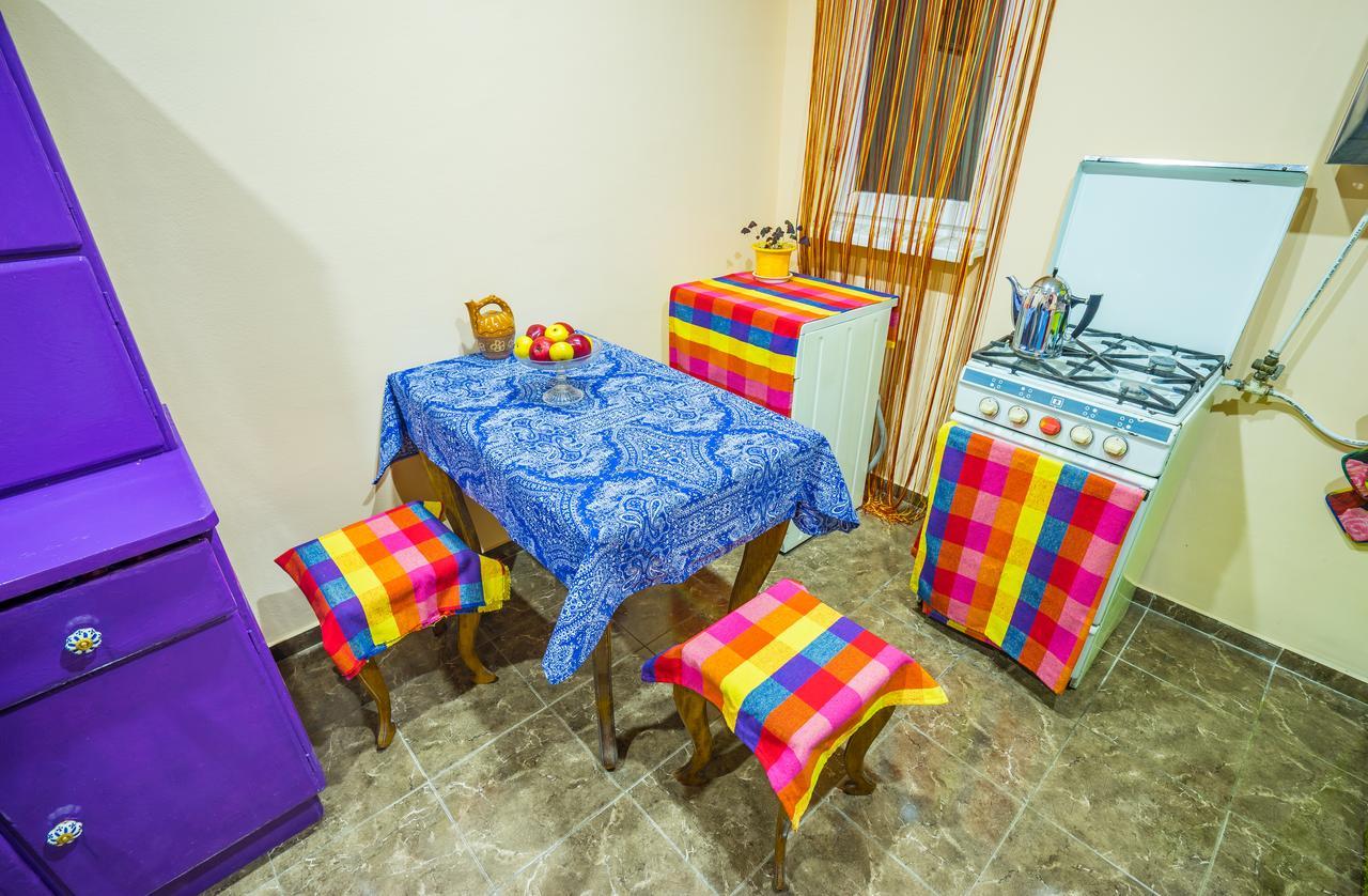 טביליסי Zgarbi Hostel מראה חיצוני תמונה