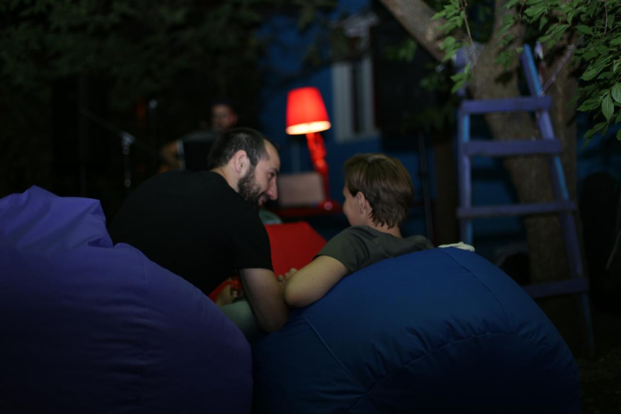 טביליסי Zgarbi Hostel מראה חיצוני תמונה