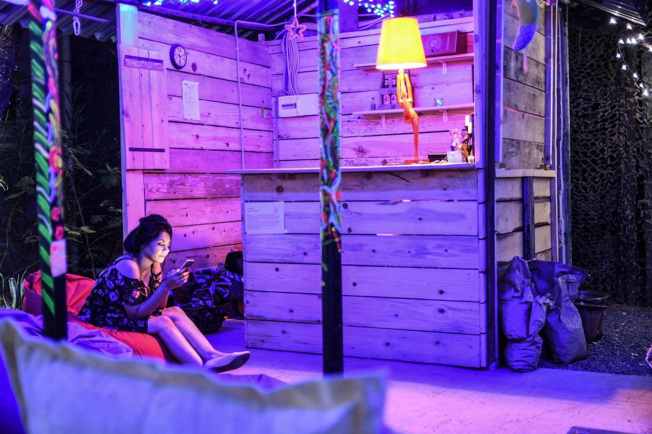 טביליסי Zgarbi Hostel מראה חיצוני תמונה