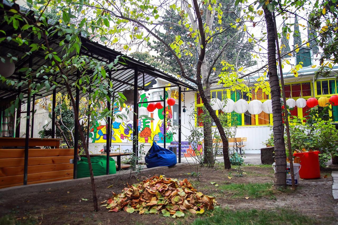 טביליסי Zgarbi Hostel מראה חיצוני תמונה