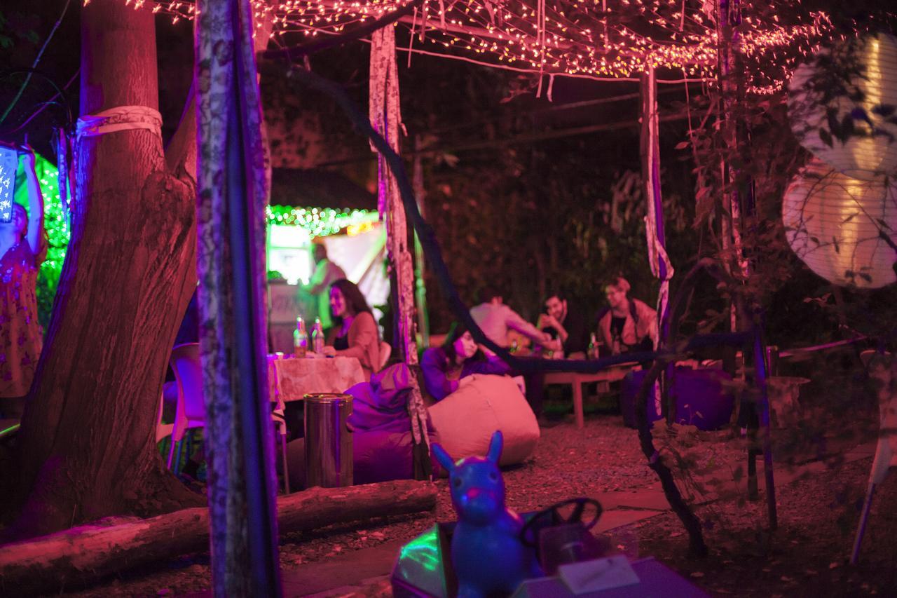 טביליסי Zgarbi Hostel מראה חיצוני תמונה